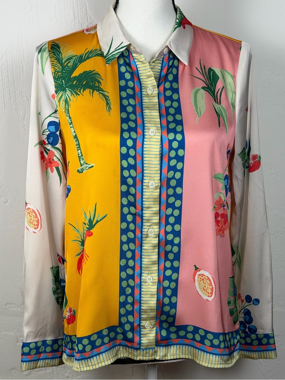 Skies Are Blue Multicolor Tropical Print Button-Front Blouse